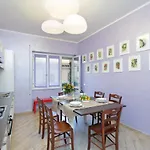 Deco's Place Teodora Apartamento